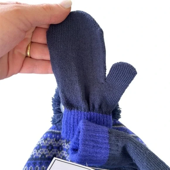 NWT Unbranded Boys' Blue Winter Hat & Mitten Set Size 2-4 - Picture 2 of 4